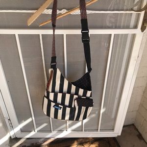 Kavu crossbody purse